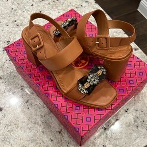 Never been worn Tory Burch block heel sandal!
